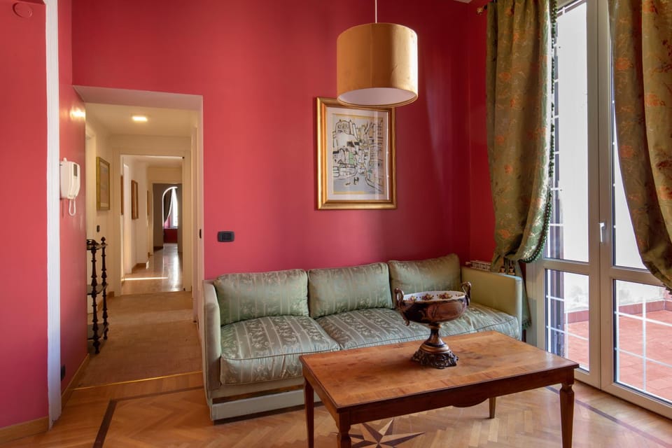 Room 94 Luxury Bed and Breakfast in Rome