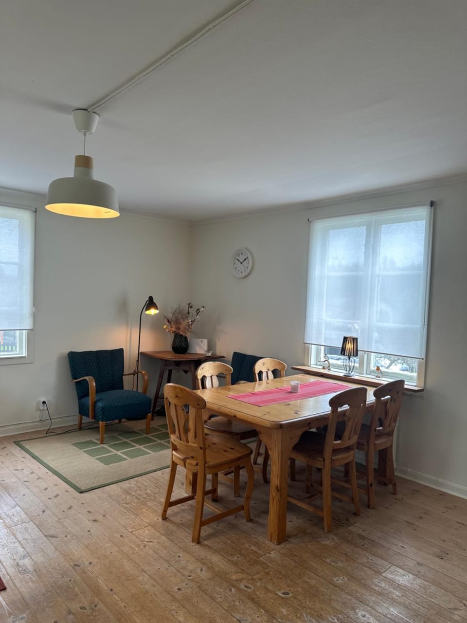 Charmigt trähus i skogsbrynet i Huskvarna House in Västra Götaland County