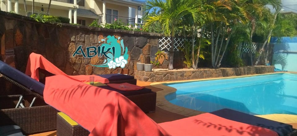 Day, Pool view, Swimming pool, sunbed