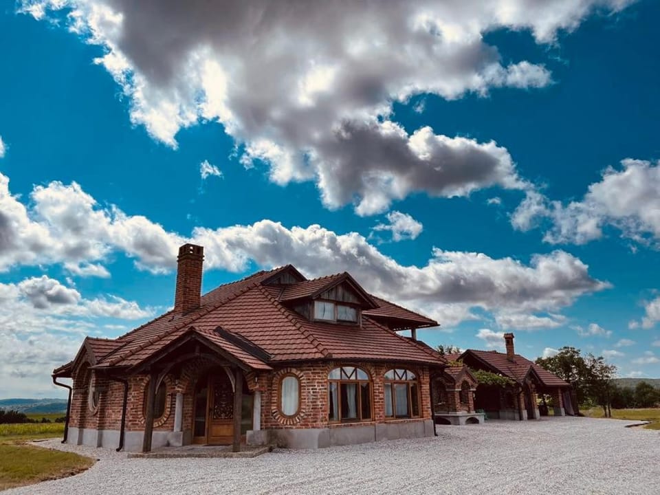 Property building, Natural landscape