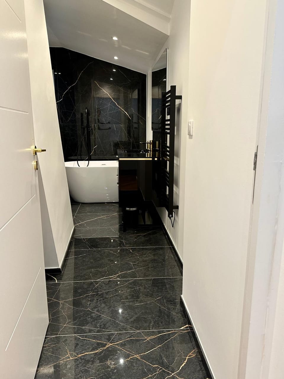 Bathroom, Bath