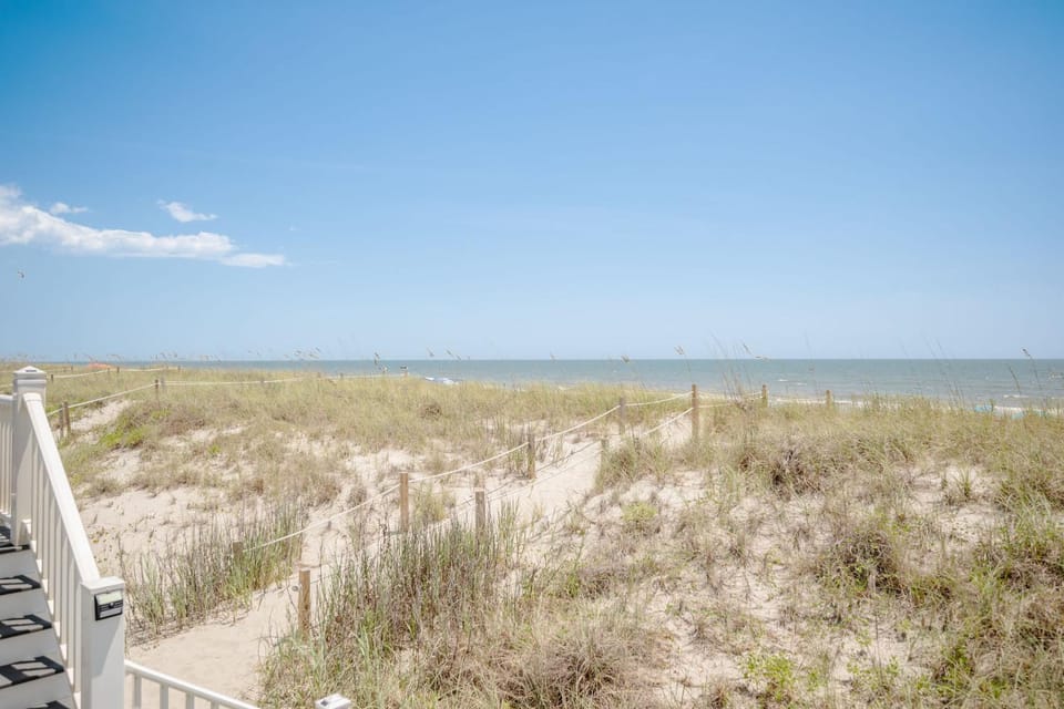 Selah by Oak Island Accommodations House in Oak Island