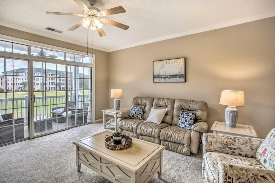 Pool, Beach & Golf: Barefoot Resort Condo! House in North Myrtle Beach