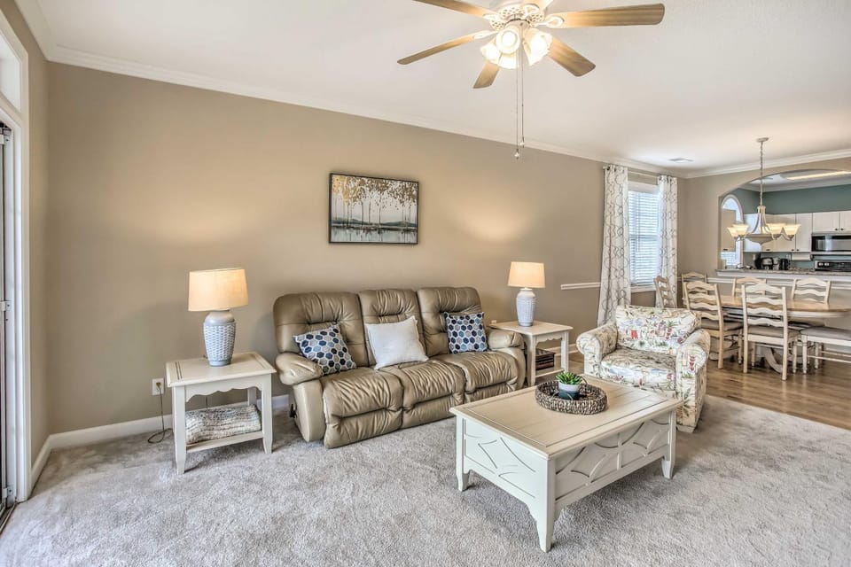 Pool, Beach & Golf: Barefoot Resort Condo! House in North Myrtle Beach