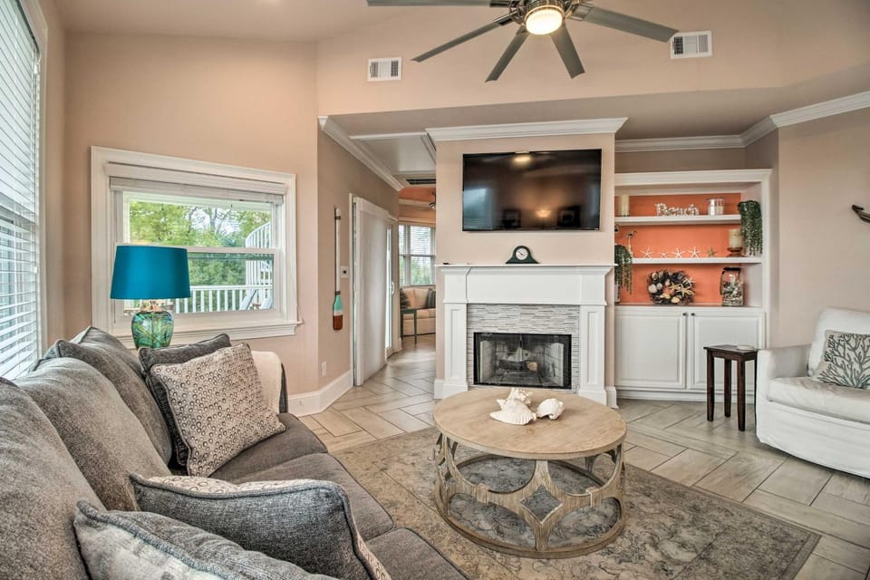 Tybee Island Home w/ Rooftop & Ocean Views! House in Tybee Island