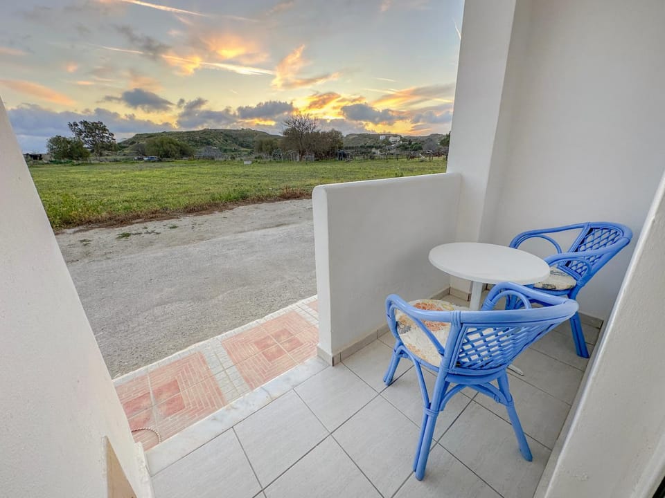 Natural landscape, View (from property/room), Balcony/Terrace