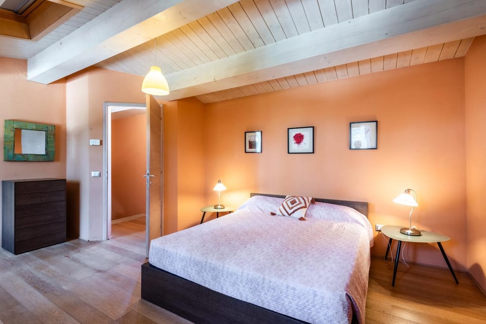 Living room, Bedroom