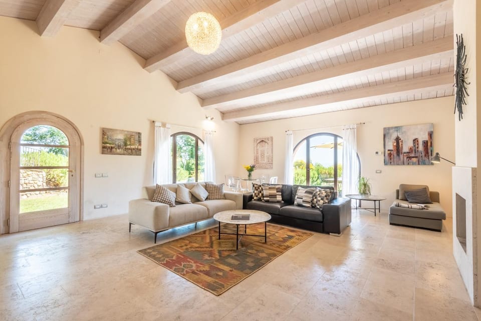 Property building, Living room