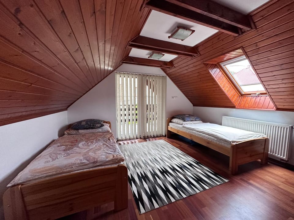 Photo of the whole room, Bedroom