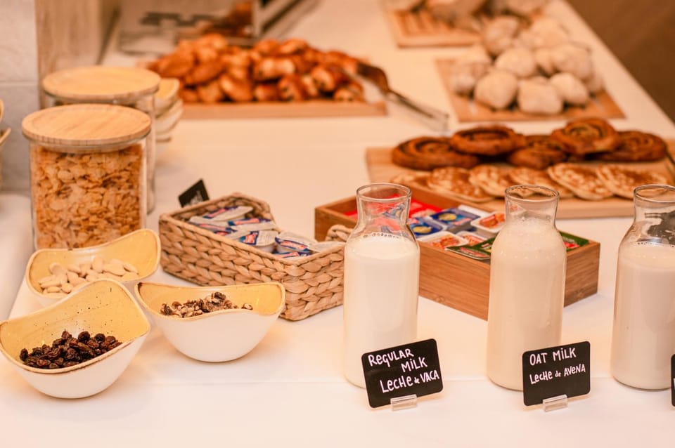 Breakfast, Buffet breakfast