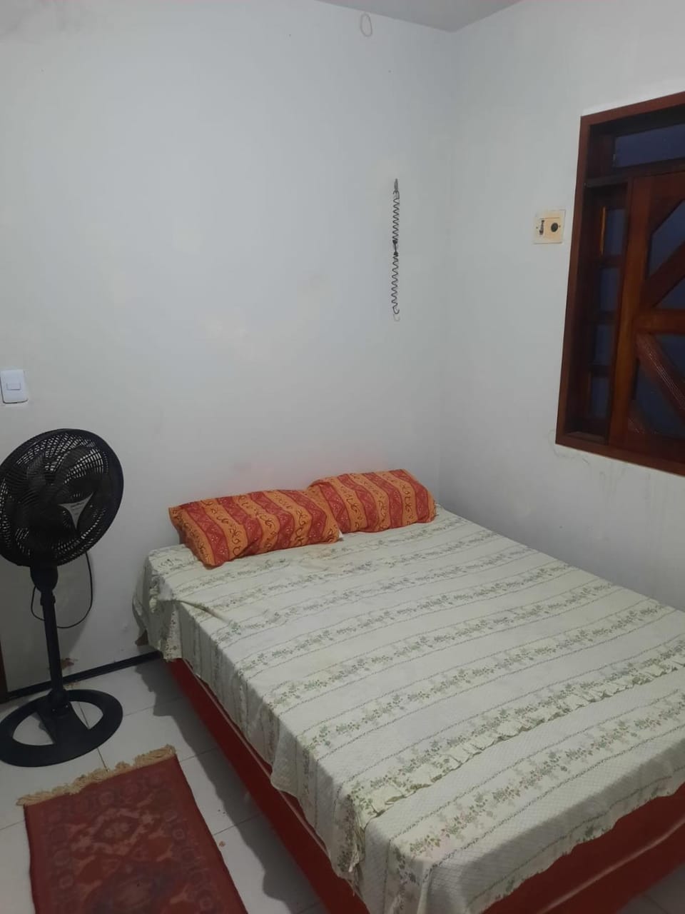 Bedroom, fireplace