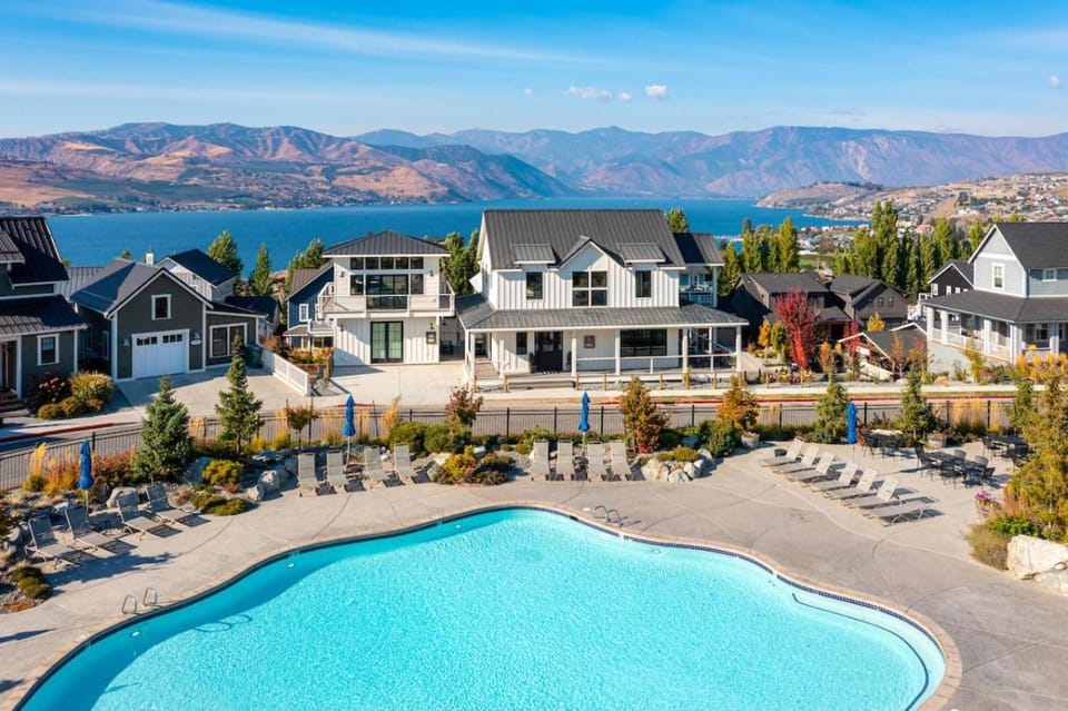 Chelan Landing #30 House in Chelan (In Town)
