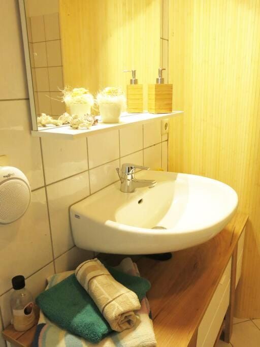 Stuckverzierte, zentrumsnahe Wohnung im Süden Apartment in Leipzig