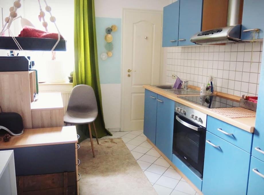 Stuckverzierte, zentrumsnahe Wohnung im Süden Apartment in Leipzig