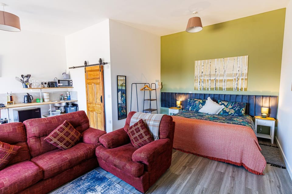 Modern Barn Conversion Apartment in Cherwell District