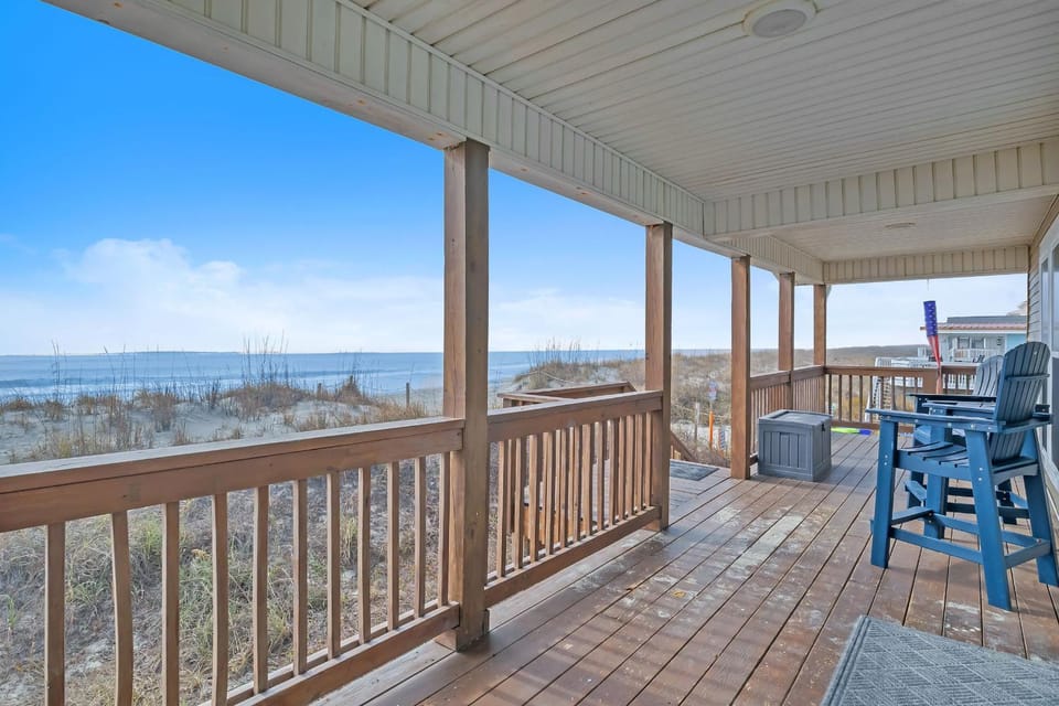 Beach Bums by Oak Island Accommodations House in Oak Island