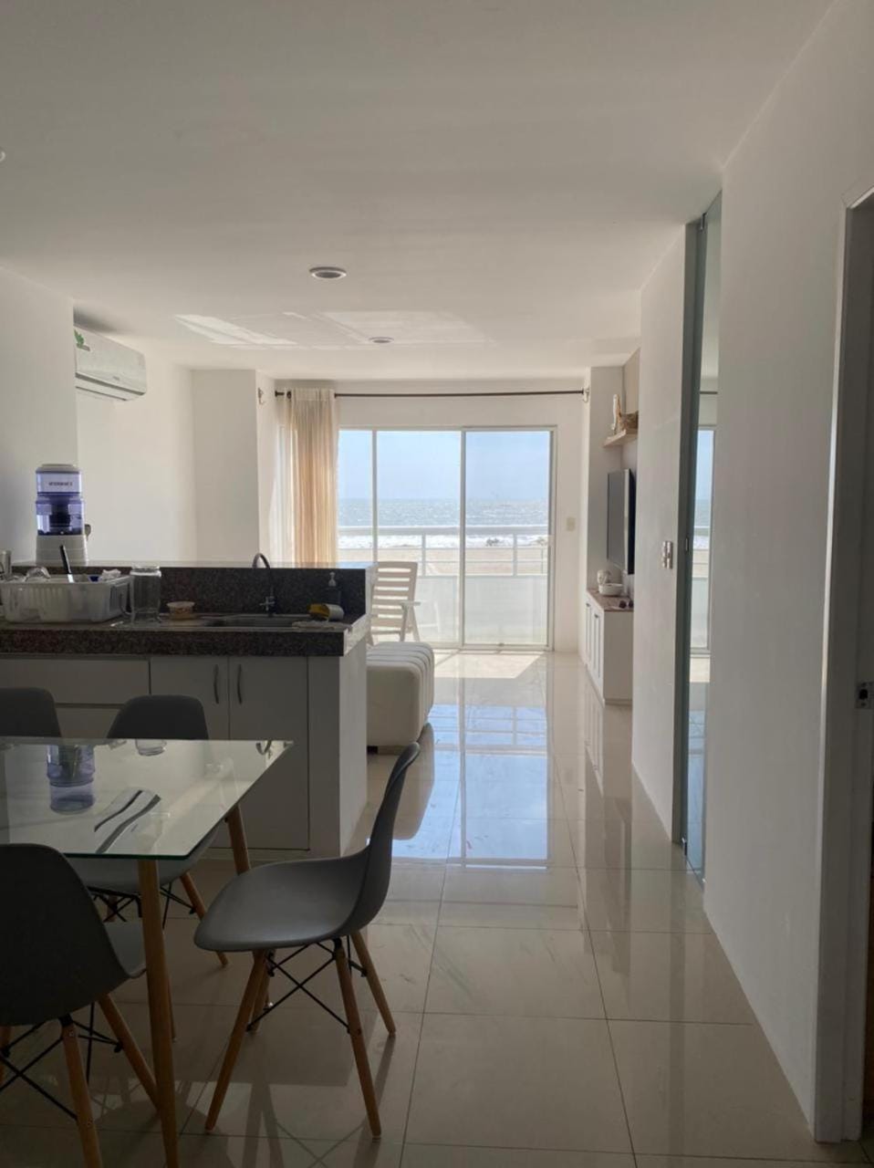 Kitchen or kitchenette, Living room, Dining area