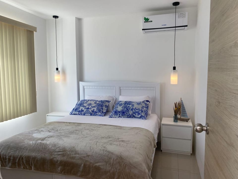 Bed, Bedroom, air conditioner