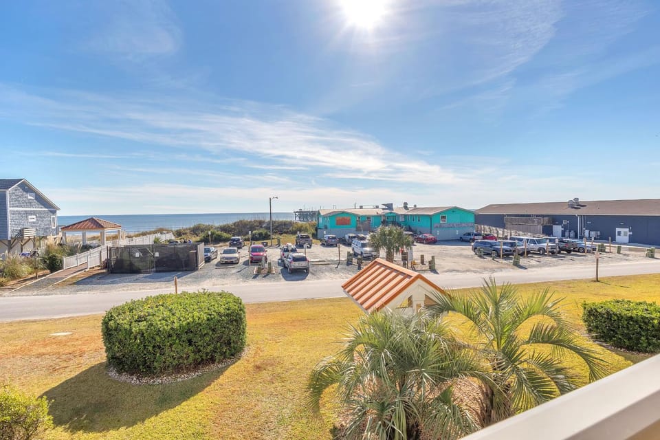 Beats Working By Oak Island Accommodations Apartment in Oak Island