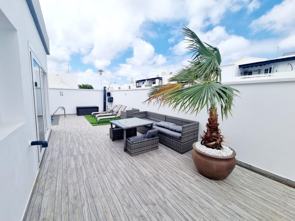 Luxury Villa Zen Villa in Puerto del Carmen