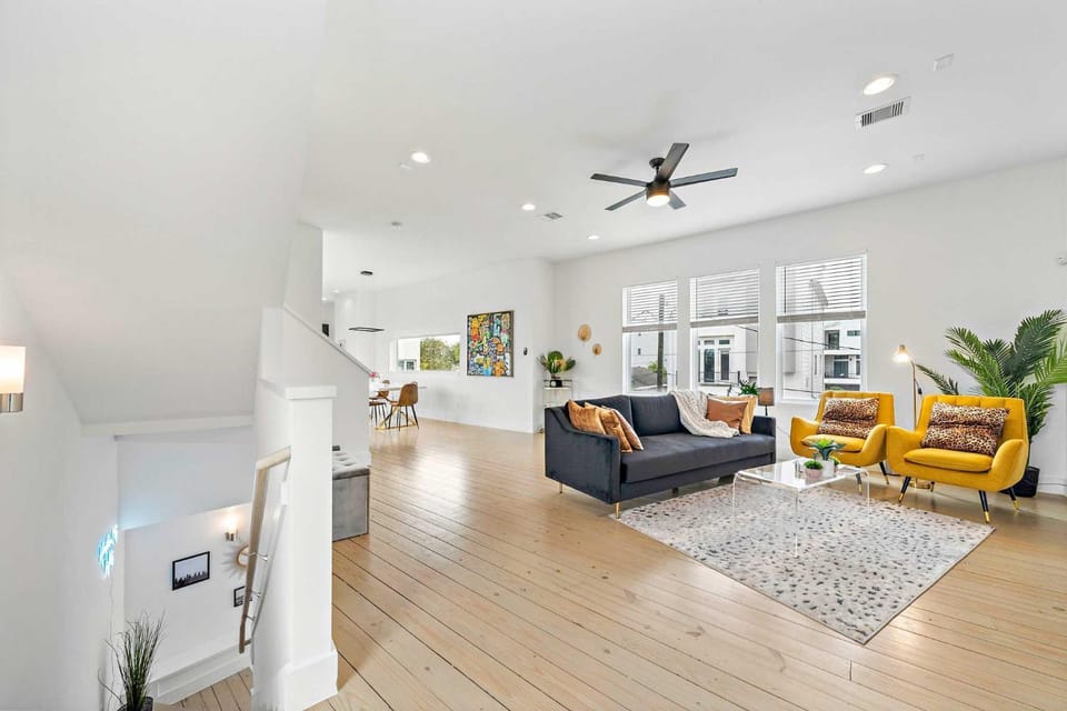 Downtown Houston Townhome w/ Balcony + Yard! House in Harris County