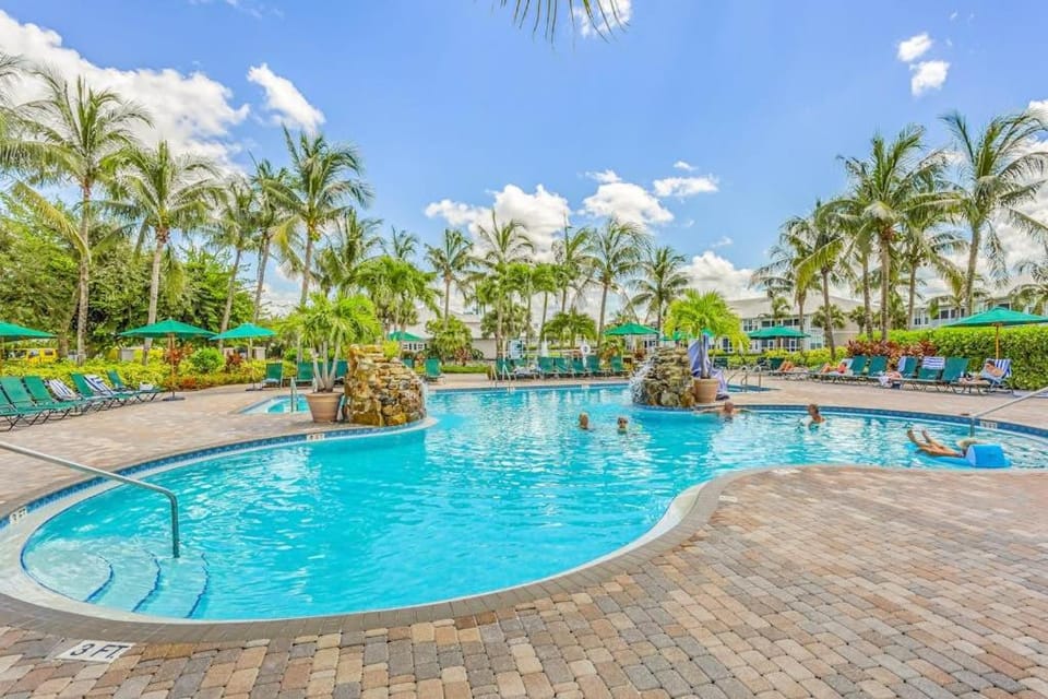 Fairway Vista House in Lely Resort