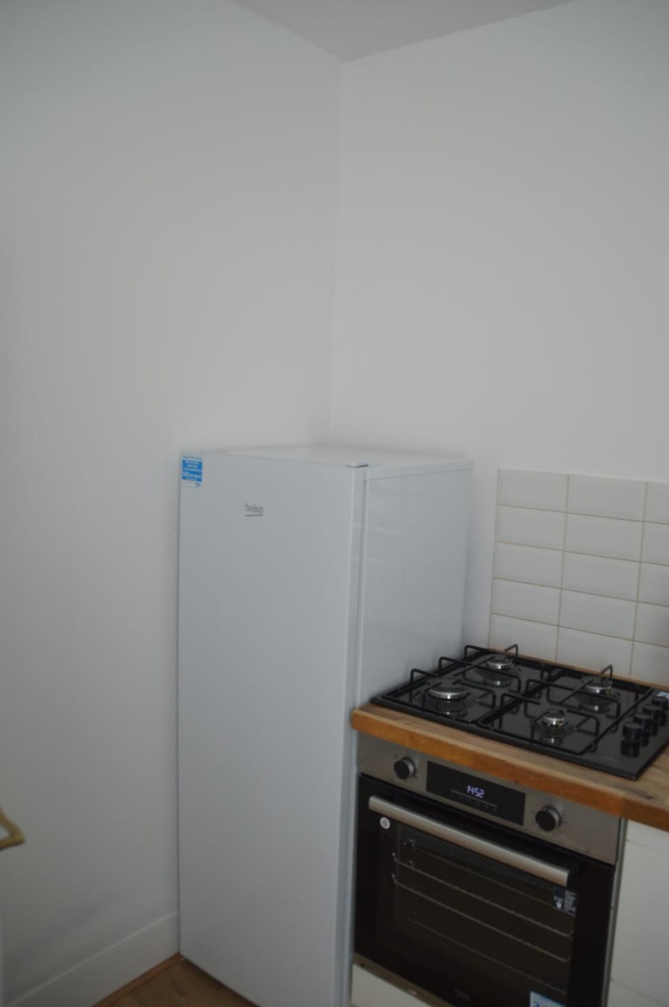 Kitchen or kitchenette, pet friendly, stove, kitchen