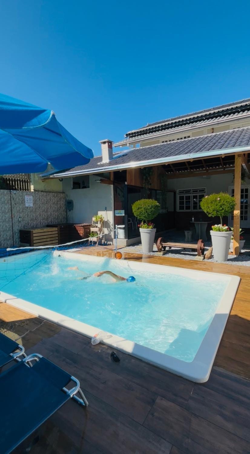 Casa com piscina Aquecida Balneário Camboriú CasaAlbertiBc Vacation rental in Camboriú