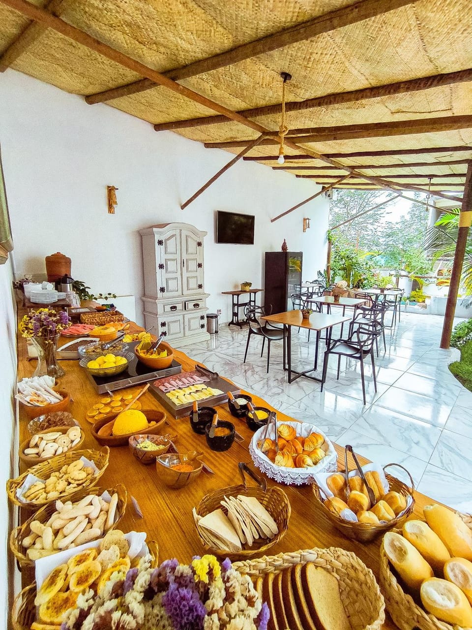 Property building, Restaurant/places to eat, Swimming pool, Breakfast