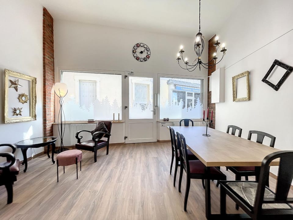 Gîte confortable à Saugues pour randonneurs, 3 chambres spacieuses avec salle d'eau privative - FR-1-582-365 House in Auvergne-Rhône-Alpes