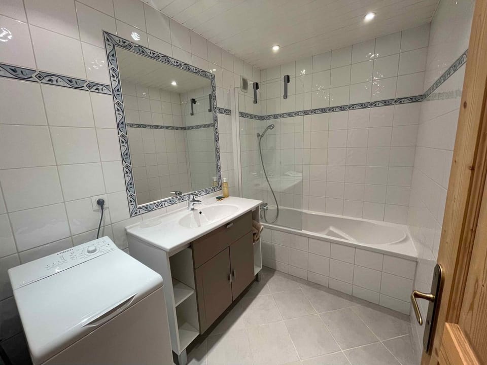 Appartement rénové à Tignes Le Lac, 5 pers, proche pistes et commerces - FR-1-502-459 Apartment in Tignes