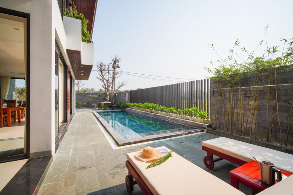 Property building, Swimming pool