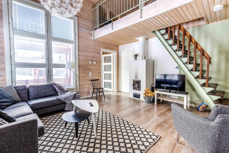 Communal lounge/ TV room, Living room, Seating area