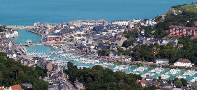 APPARTEMENT LE PHARE AU PIED DU PORT Apartment in Saint-Valery-en-Caux