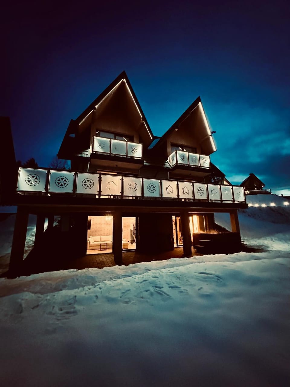 Property building, Night