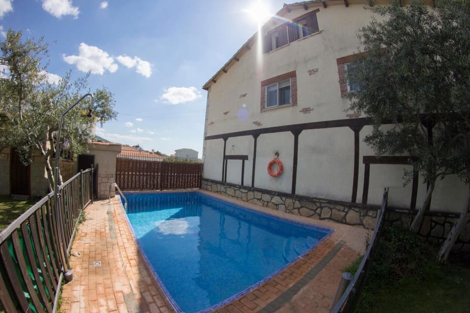 Garden, Swimming pool