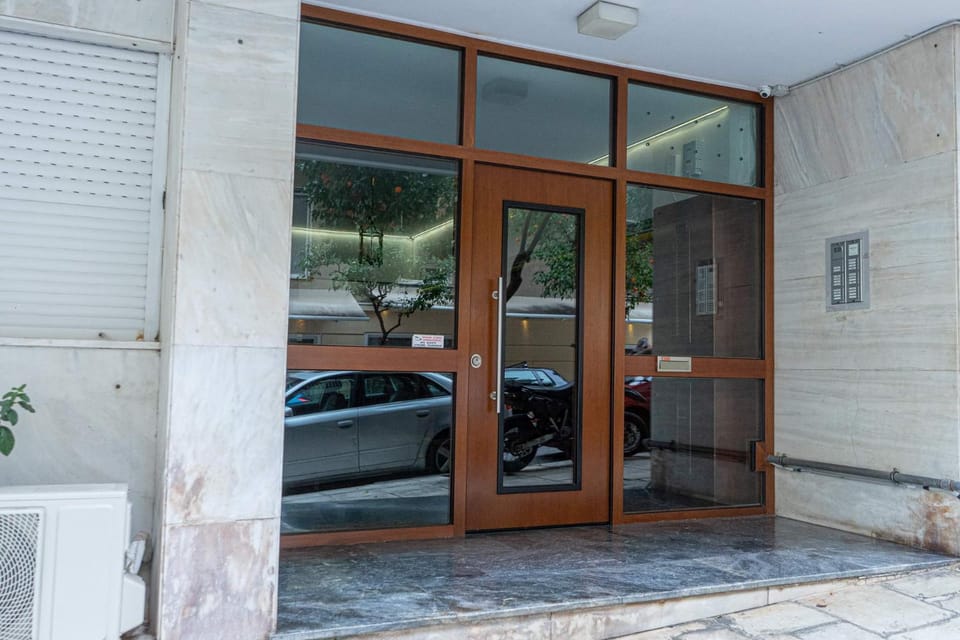 Nikkis Flat - Kolonaki Square Apartment in Athens