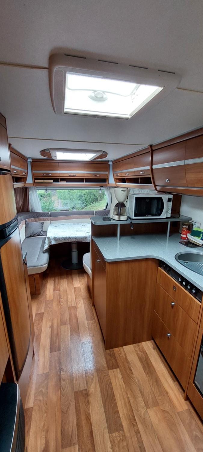 Gezellige luxe caravan met zwembad in zuid- Bourgogne Campground/ 
RV Resort in Bourgogne-Franche-Comté