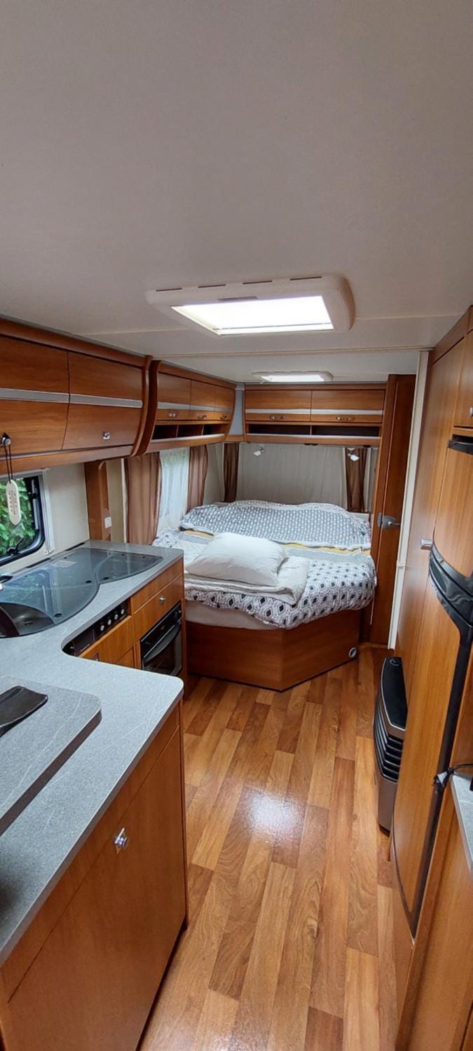 Gezellige luxe caravan met zwembad in zuid- Bourgogne Campground/ 
RV Resort in Bourgogne-Franche-Comté