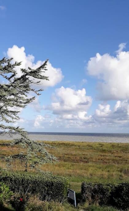 Vue mer pour une escale en baie du Mt-St-Michel House in Brittany
