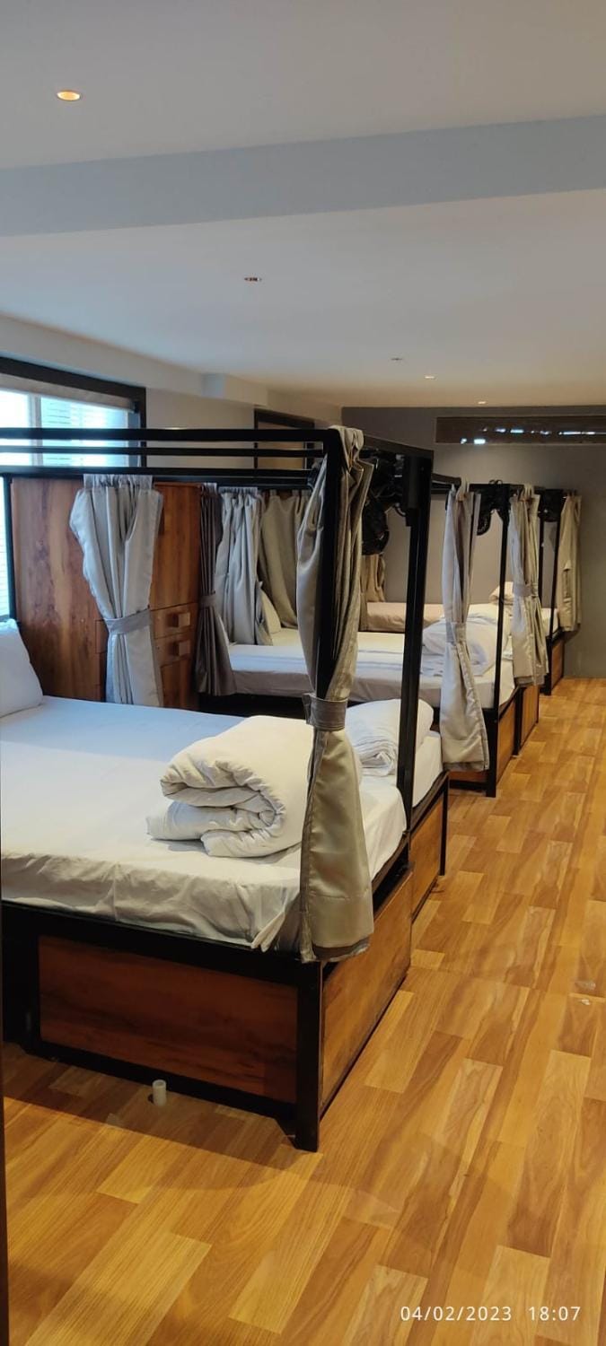 Paradise Dormitory- PG, Longstays Hostel in Pune