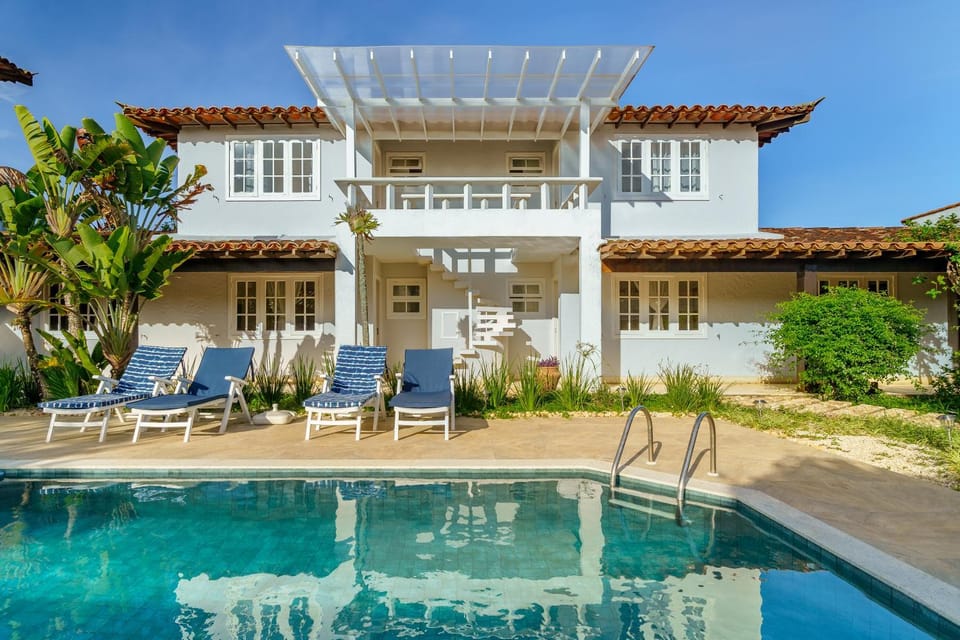 Property building, Garden, Balcony/Terrace, Garden view, Pool view, Swimming pool, sunbed