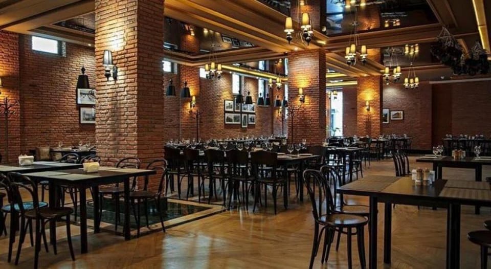 Restaurant/places to eat