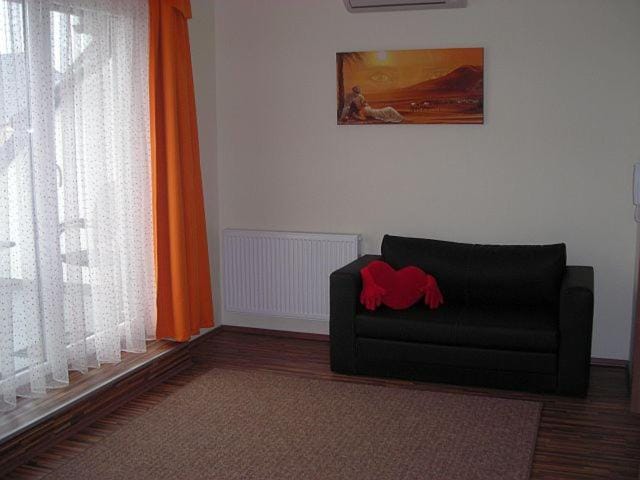 Azúr Ház Kamilla Apartman Apartment in Hungary