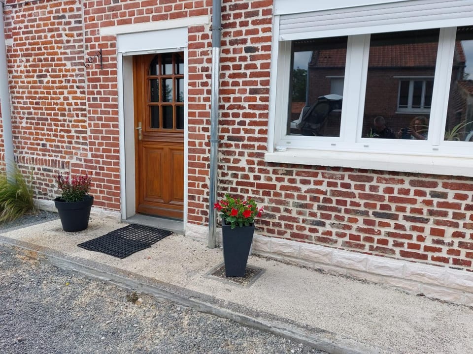 Property building, Facade/entrance