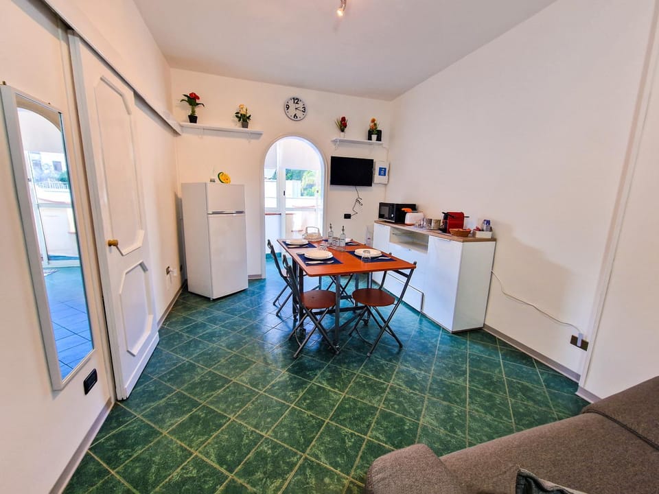 ASHUR310 RESIDENCE MONDELLO Apartment hotel in Palermo