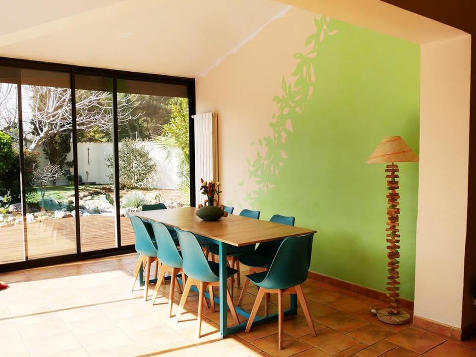 Property building, Communal lounge/ TV room, Living room