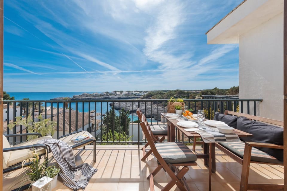Seating area, Sea view