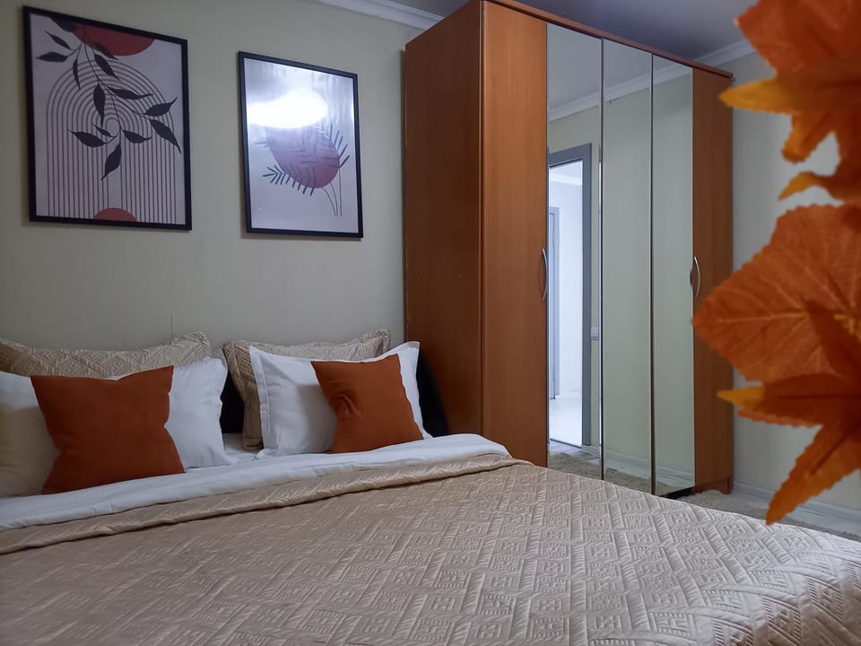 Bed, Bedroom, wardrobe