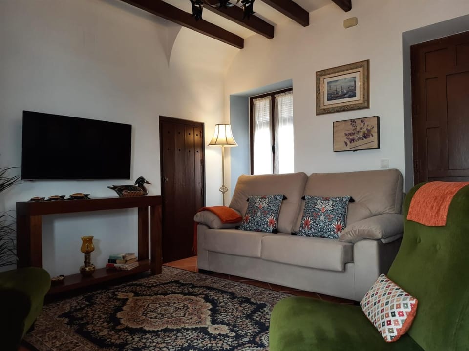 Communal lounge/ TV room, Living room